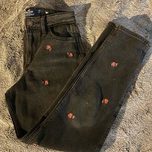 Hollister curvy high rise mom jeans 00R